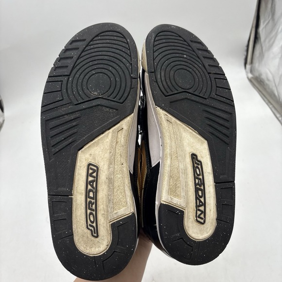 Nike Air Jordan Men's 8 Legacy 312 Low‎ Black Metallic Gold Lace Up Shoes - Picture 9 of 12